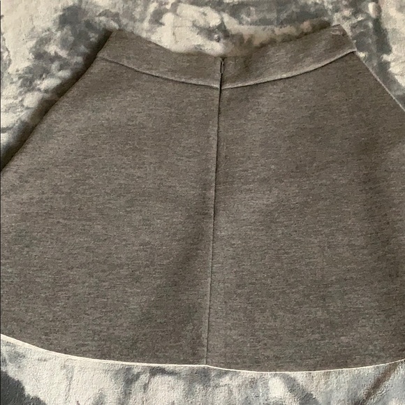 100% viscose mini skirt - Picture 3 of 8